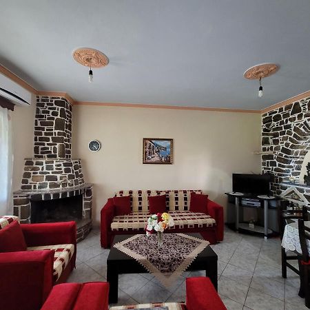 Petrefi Apartments Ксамил Экстерьер фото
