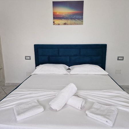 Petrefi Apartments Ксамил Экстерьер фото