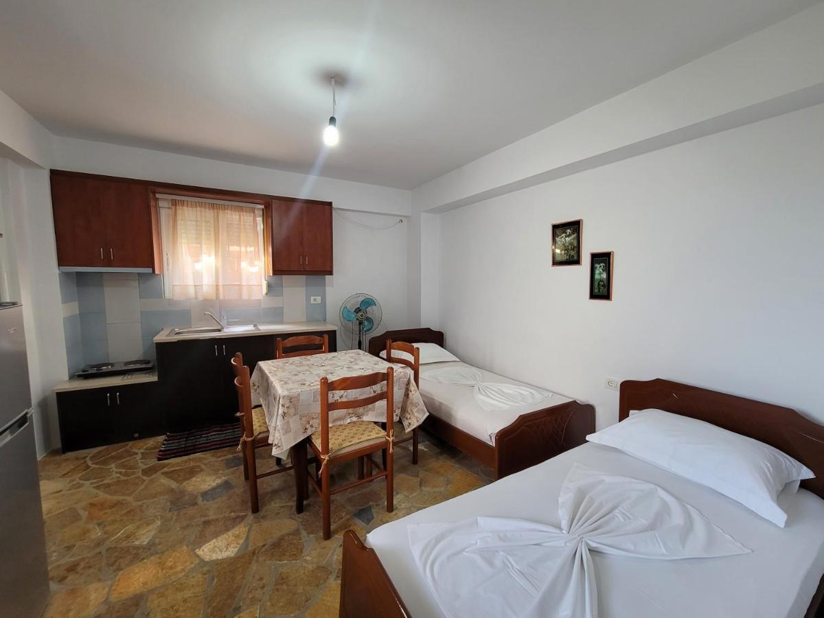Petrefi Apartments Ксамил Экстерьер фото