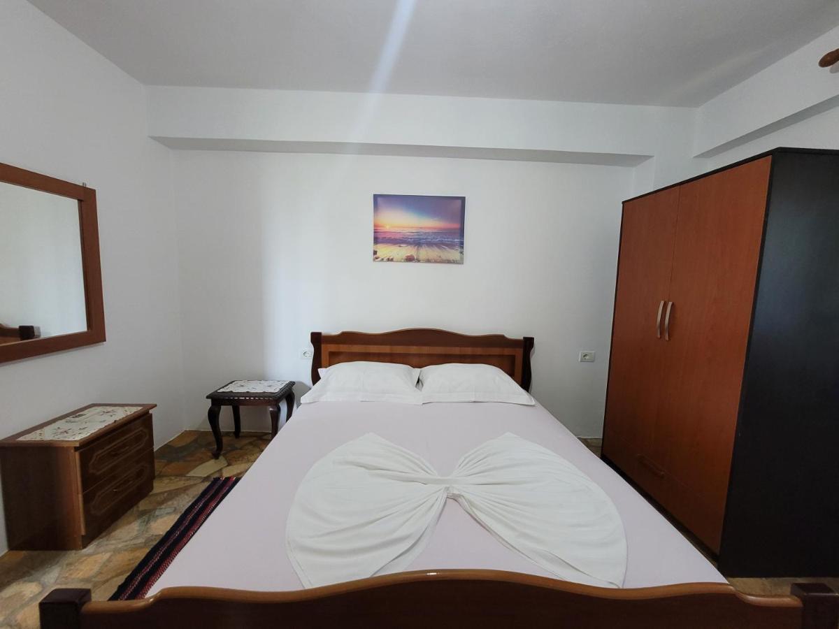 Petrefi Apartments Ксамил Экстерьер фото