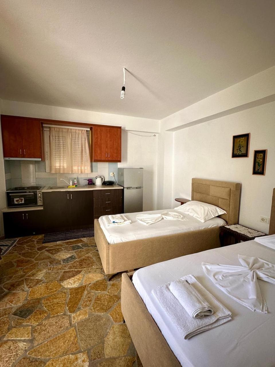 Petrefi Apartments Ксамил Экстерьер фото